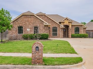 1115 Oak Ridge Rd, Forney, TX 75126