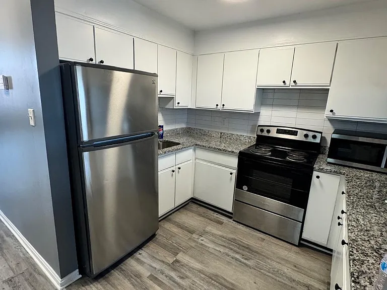 914 N Fulton Ave #C — Photo 7