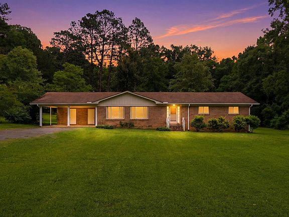 2nd image of 11 Sunset Road Ext