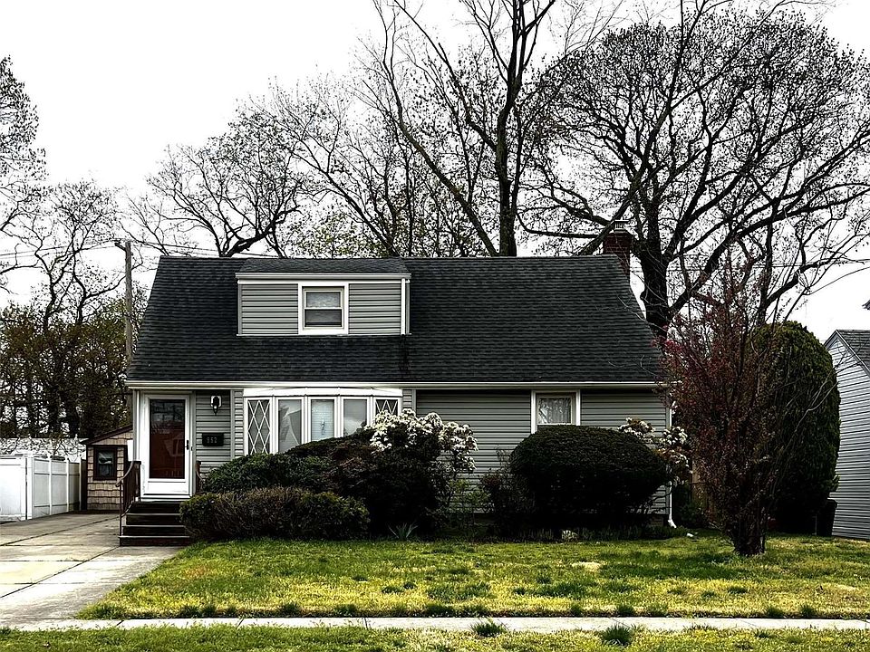 1st image of 952 Southern Drive