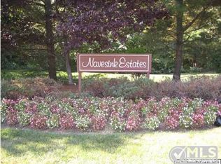 79 Pape Dr, Atlantic Highlands, NJ 07716