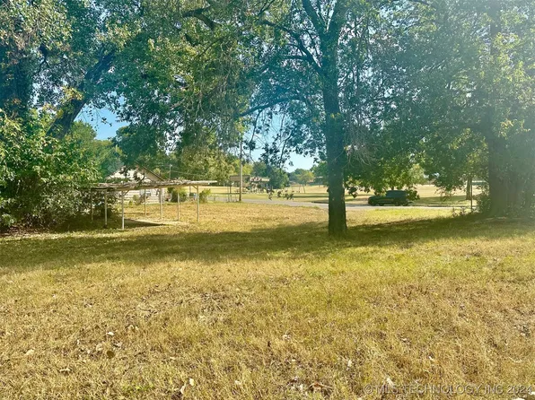 314 S 5th Ave, Durant, OK 74701