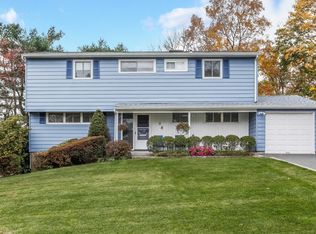 4 Eastern Rd, Hartsdale, NY 10530