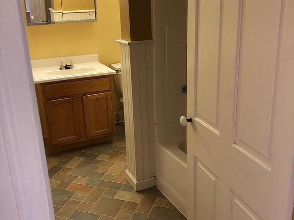 3rd image of 141 Main St McSherrystown Pa 17344 #141
