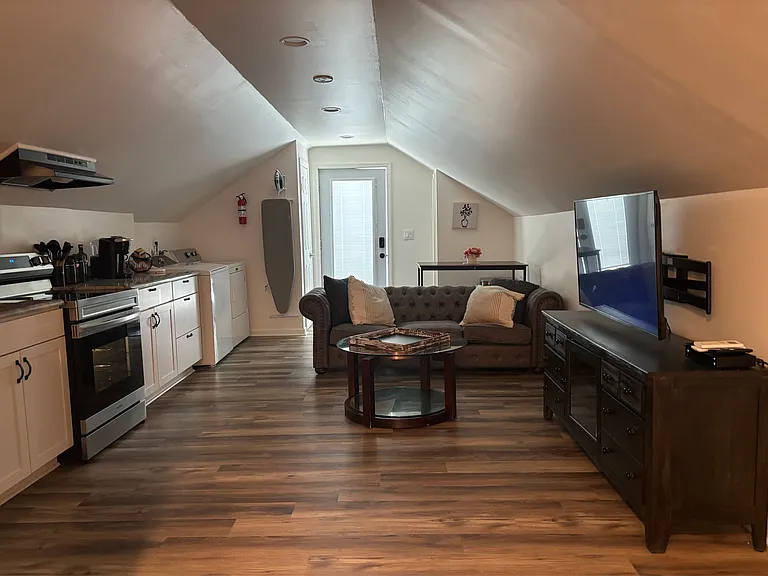 2511 McNeill Cir #2 — Photo 10