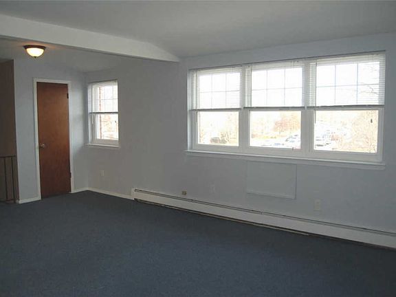 3rd image of 7410 Little Neck Pkwy #2