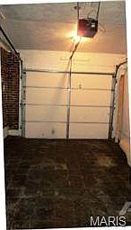One car garage.