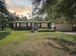 1285 N Alstott Dr, Howell, MI