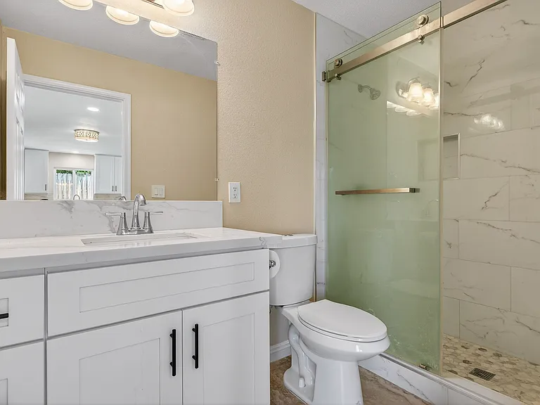 2051 Sycamore Ct — Photo 17