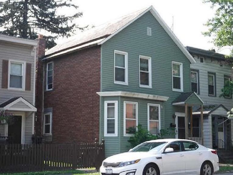 2nd image of 396 3rd Ave