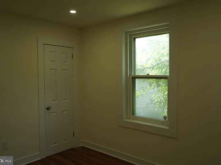 140 S Keswick Ave — Photo 8