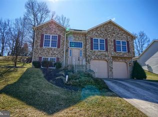 5875 Fox St, Harrisburg, PA 17112