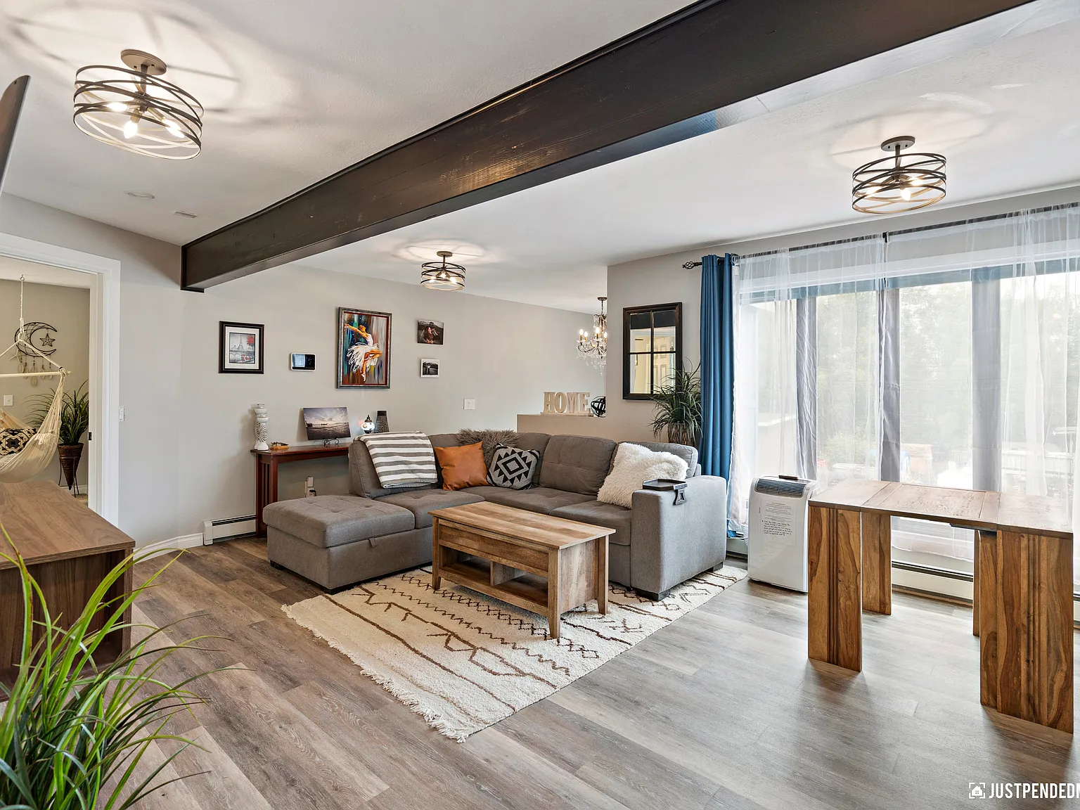 1 bed, 700 sqft, $2,300 — Photo 1