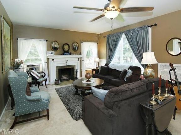 3rd image of 358 Burgess Dr
