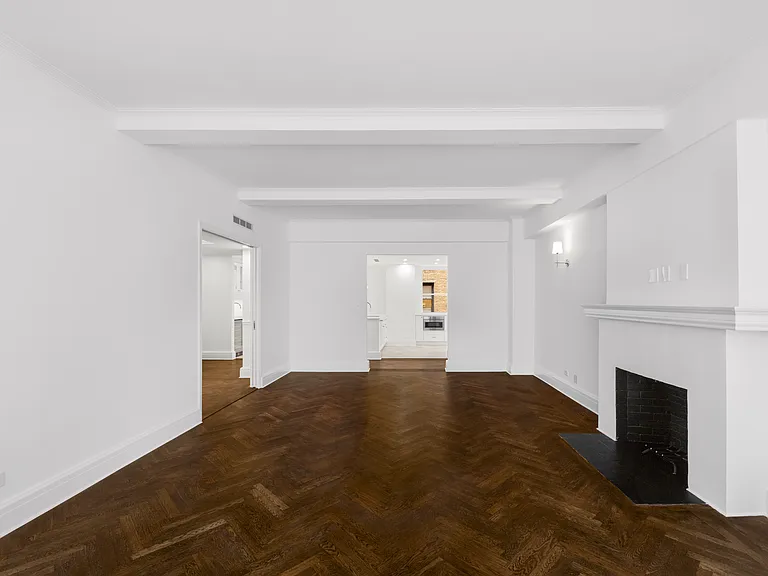 1085 Park Ave #3B — Photo 4