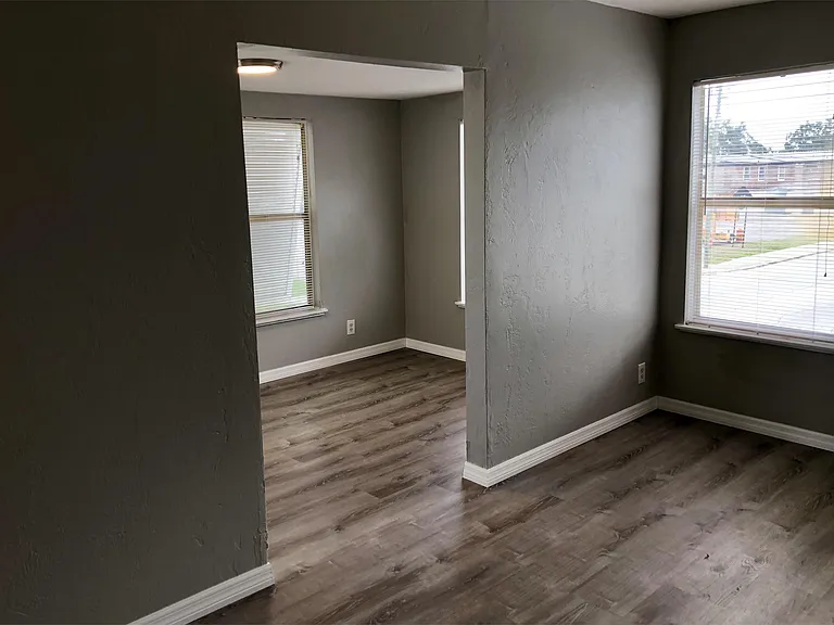 107 Washington St #7 — Photo 2