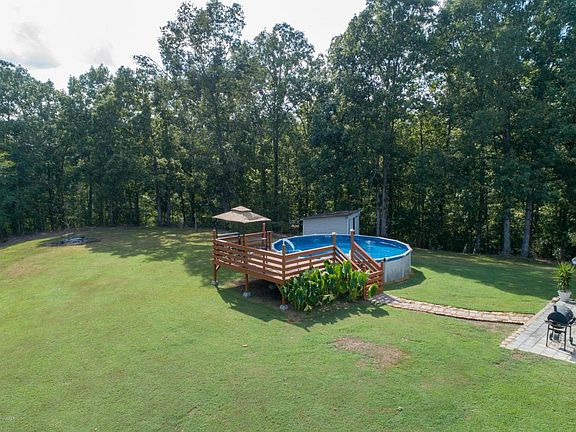 Image 4: Pool