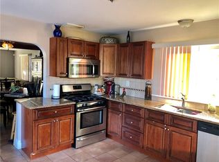 5 Fenwood Ave, Pawtucket, RI 02860