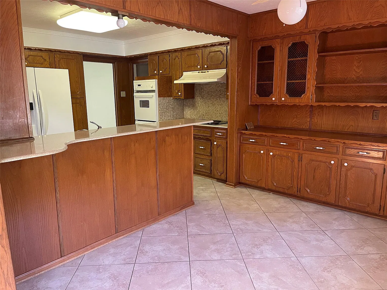 4 bed, 2398 sqft, $5,000 — Photo 4