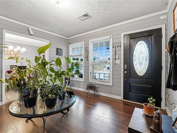 3rd image of 93 Gloster Rd SW