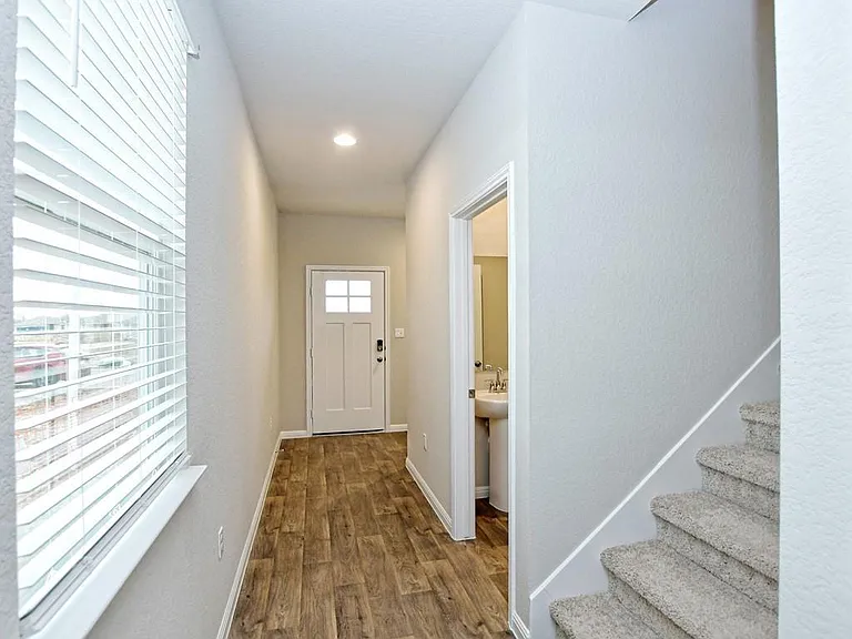 610 Roaring Fork Ln — Photo 13