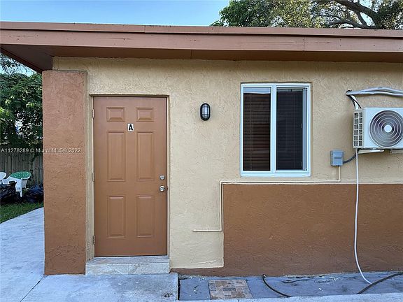 4th image of 1740 NE 148th St #A