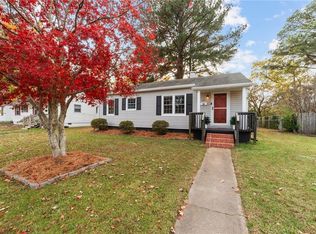 112 Hickory Hill Rd, Hampton, VA 23666