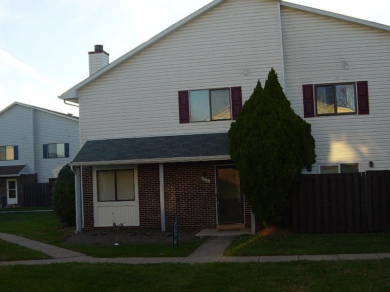 2nd image of 9013 Sandalwood Dr