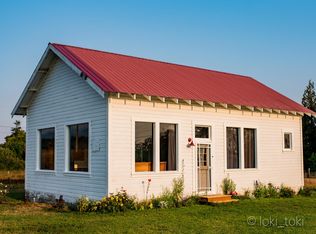 806 Heuhslein Rd, Pt Angeles, WA 98362