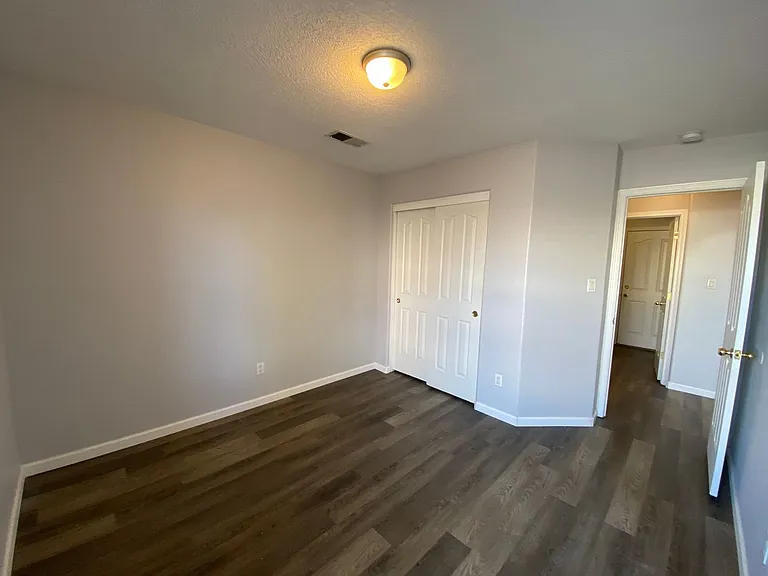 5419 White Reserve Ave SW — Photo 10