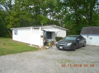 5358 Lincoln Highway Rd, Charleston, IL 61920