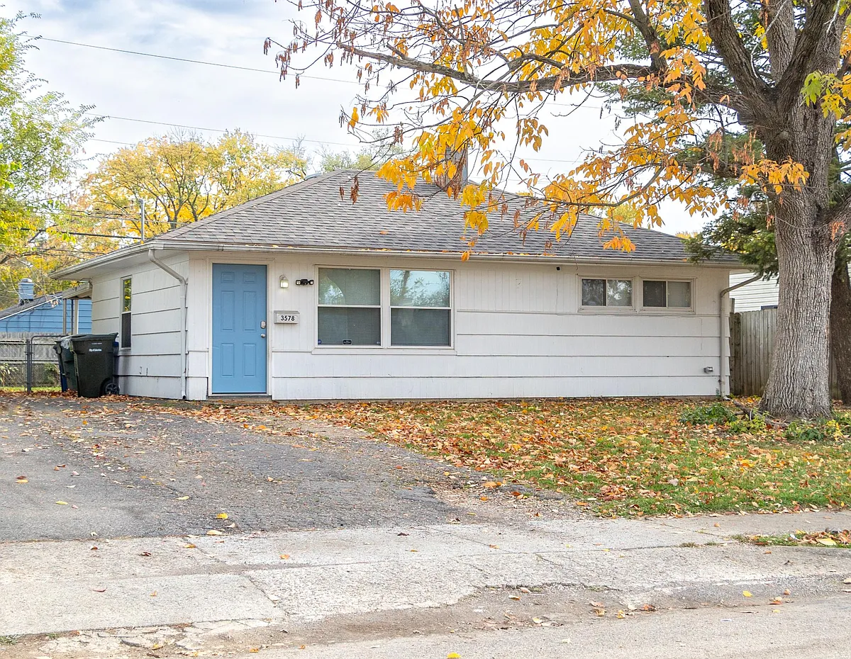 Building Photo - 3578 Ontario St