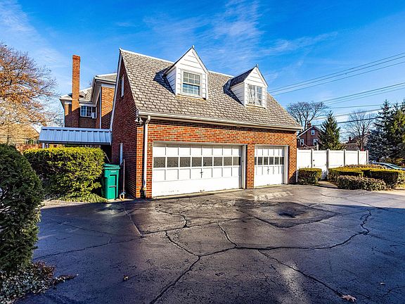 4th image of 3805 Eileen Dr #1