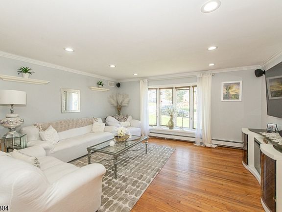 4th image of 81 Devonshire Rd
