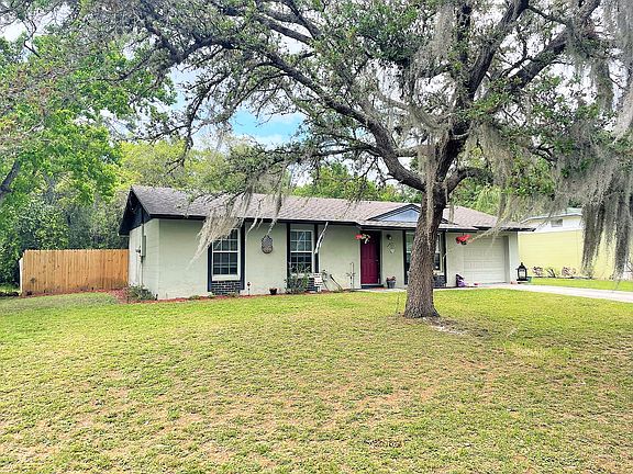 2nd image of 541 W Fern Dr