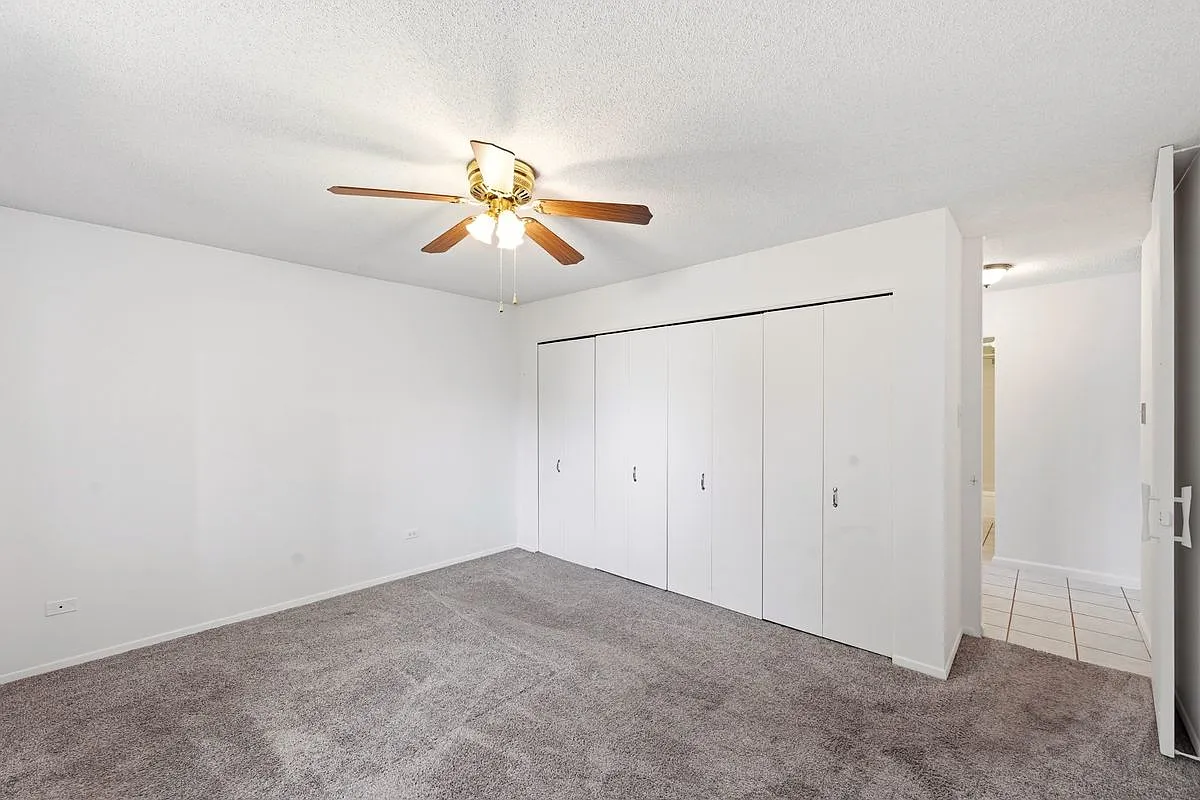 2 bed, 1.0 bath, 945 sqft, $1,600 — Photo 3