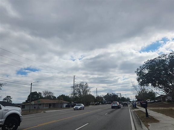 4th image of 5467 Mariner Blvd