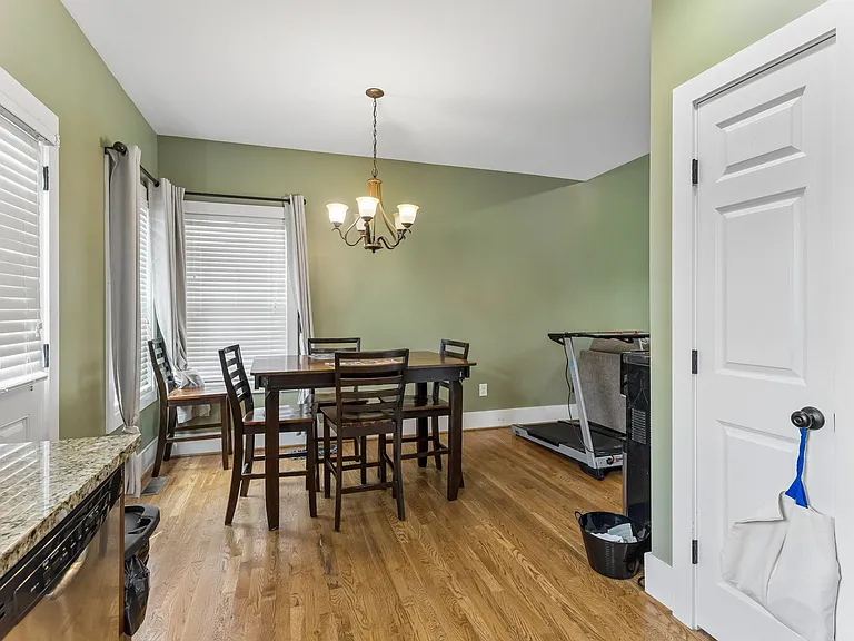 22 Twin Oaks Dr — Photo 7