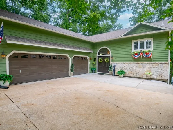 107 Cascade Ct, Lake Ozark, MO 65049