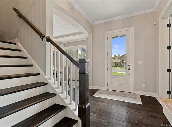 5th image of 354 S San Agustin Dr
