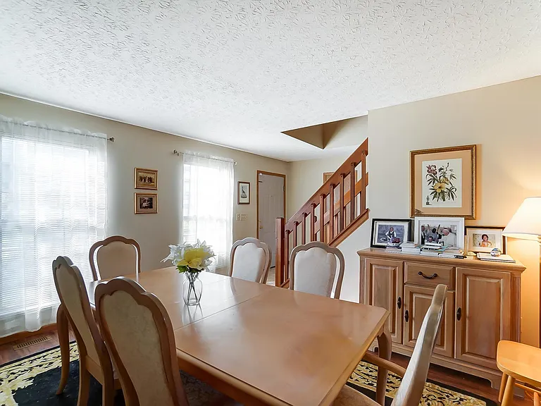 4056 Brookrun Dr — Photo 8