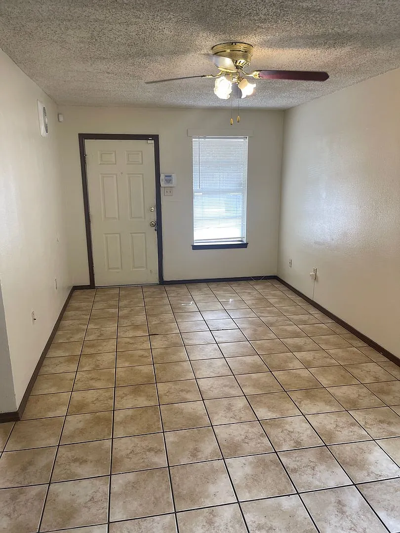 2319 Elm Park Drive; 2BR-1BA — Photo 2
