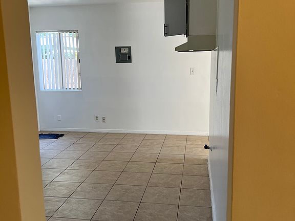 3rd image of 529 S Montebello Blvd APT E