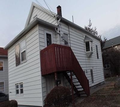 2nd image of 76 Van Pelt Pl