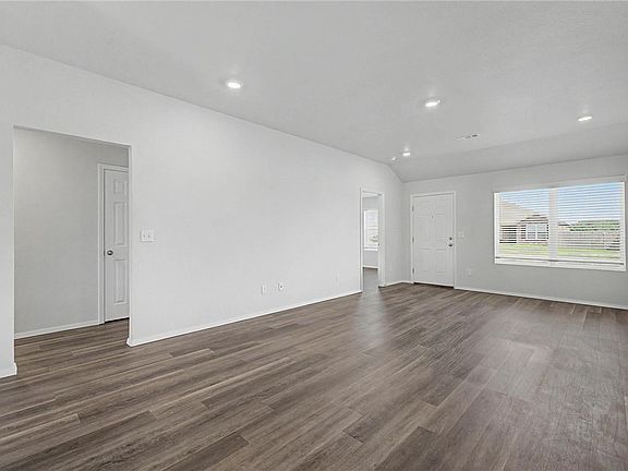 3rd image of 908 W Aiden Dr