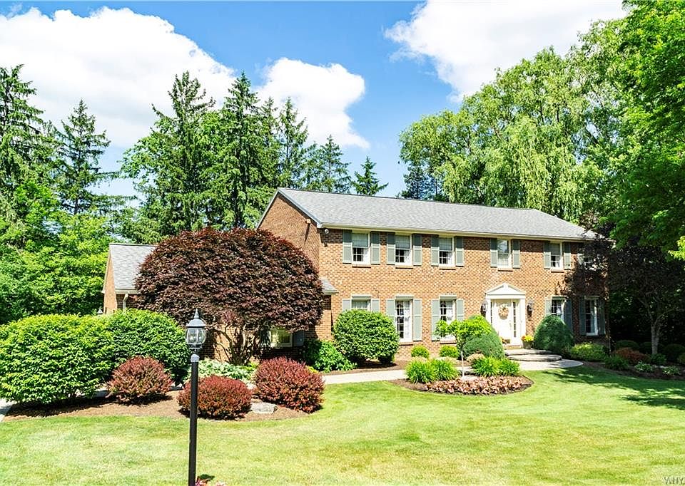 1st image of 115 Fox Meadow Ln