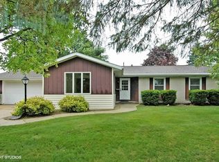 880 Circle Dr, Mayville, WI 53050