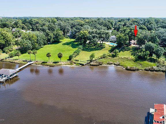 2nd image of 258 Noble Cir W