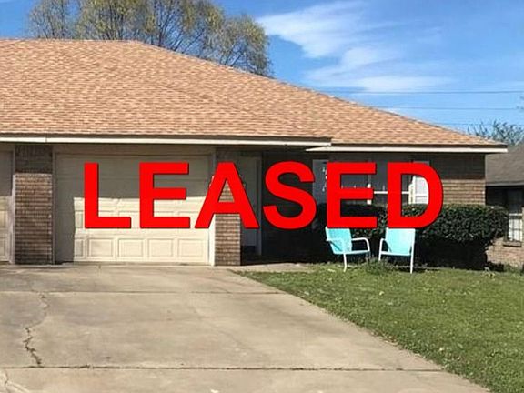 5th image of 807 E Eastview Dr