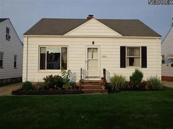 5283 W 48th St, Parma, OH 44134